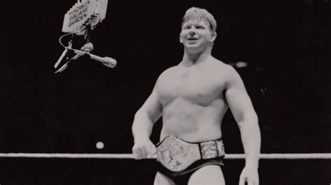 Bob Backlund. In 1978, Backlund defeated "Superstar" Billy Graham at a sold out Madison Square Garden show to win the WWF title. As WWF champion, he has the longest reign of any world champion of the modern era at 2135 days. Backlund stopped wrestling full-time in 1984, but returned once again to the WWE in 1993. 